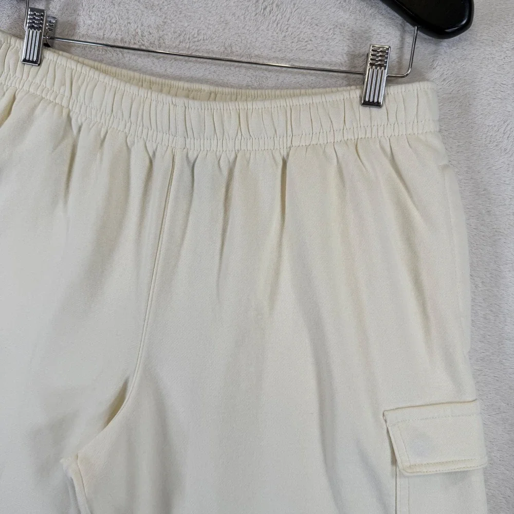 Nike Sportswear Club Mens Cargo Shorts Coconut Milk Fleece Lined Sz L CZ9956-113